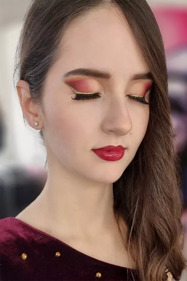 Model geschminkt von MASTER-Makeup Artistin Melani